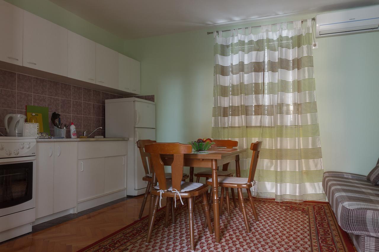 Dionis Apartment