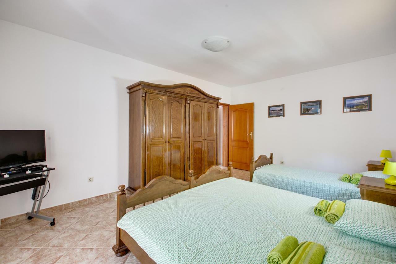 Apartment Dionis *